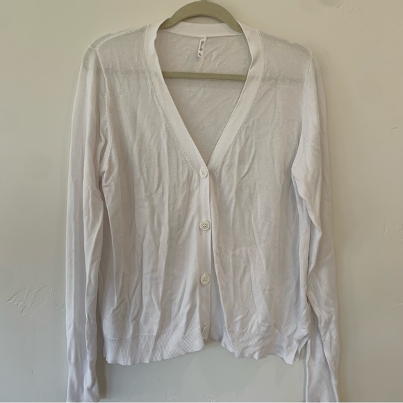 Bamboo Sweater - Picture 2 of 6